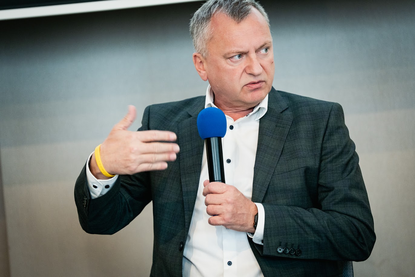 Александър Александров, MBA, CFA, CIA, CTP, говори в панела „Human + AI“ на Форум 50+ (Young Talents 50+), София, 12.10.2026